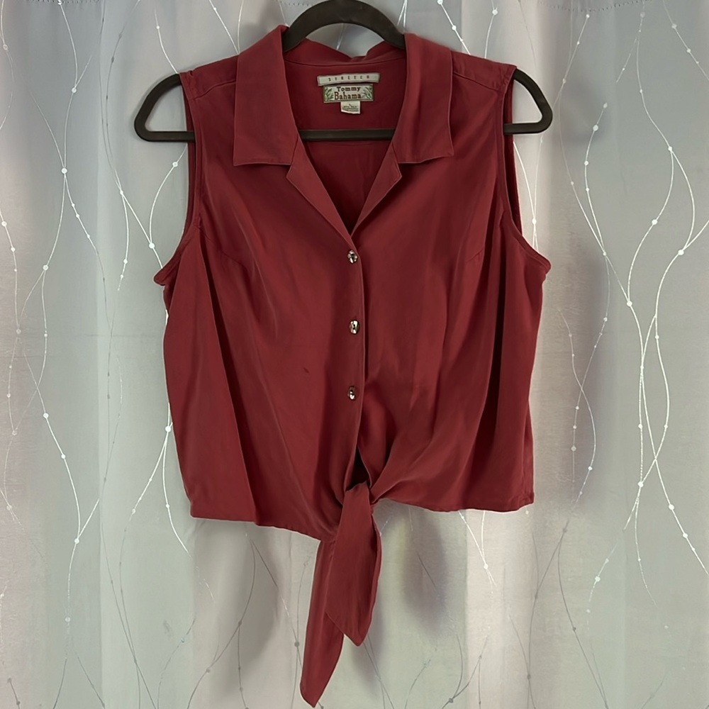 Vintage Tommy Bahama Sleeveless Collared Buttondown